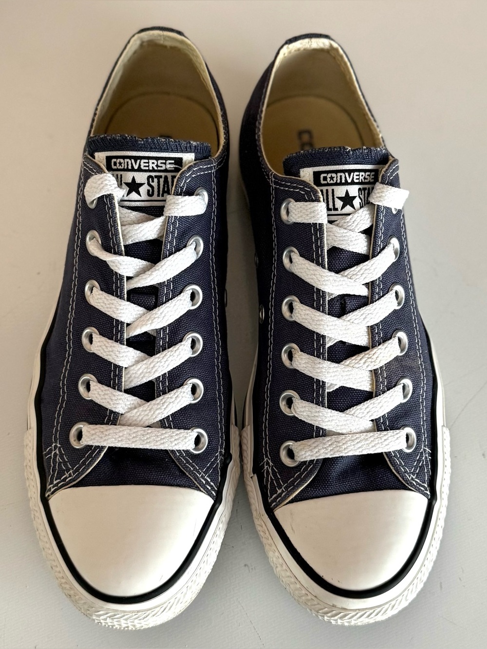 CONVERSE CHUCK TAYLOR ALL STAR UNISEX (MEN'S 6 WOMEN'S 8) NAVY CANVAS LOW TOPS